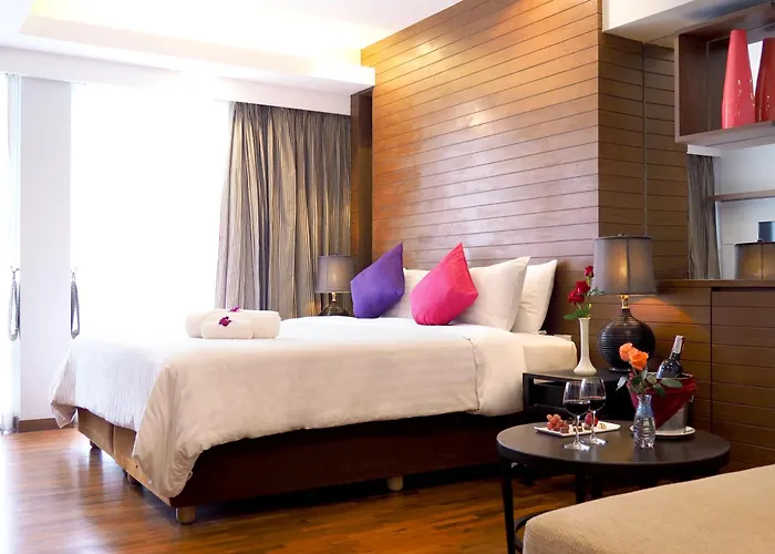 Furamaxclusive Sathorn,