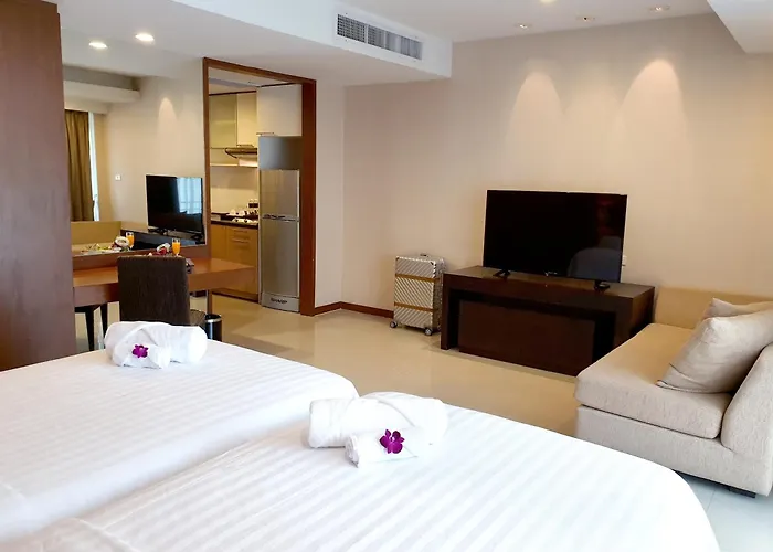 Furamaxclusive Sathorn,
