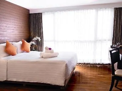 Furamaxclusive Sathorn,
