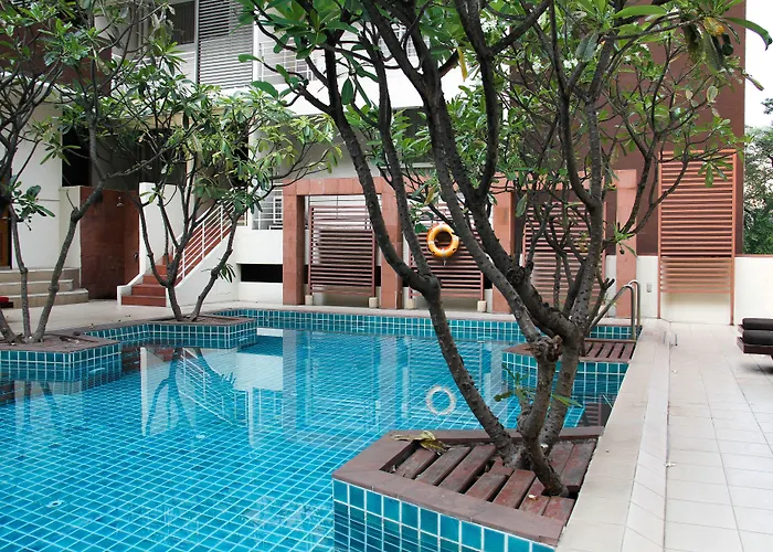 Furamaxclusive Sathorn, Hotel
