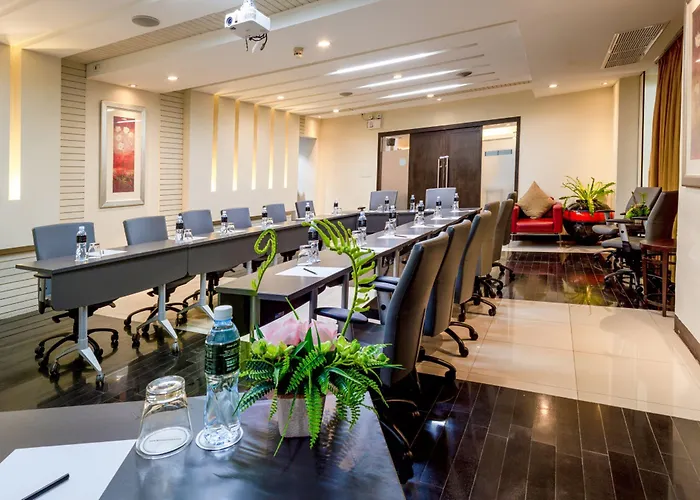 Furamaxclusive Sathorn,