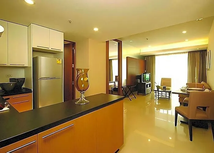 Furamaxclusive Sathorn,