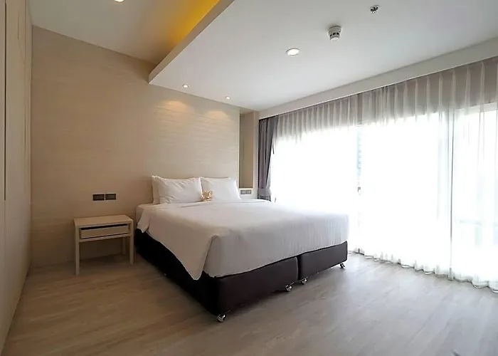 Furamaxclusive Sathorn, Hotel 4*