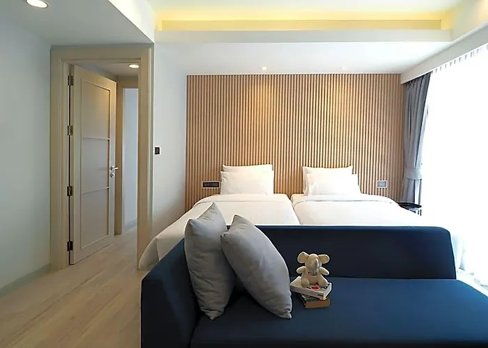 Furamaxclusive Sathorn, Hotel
