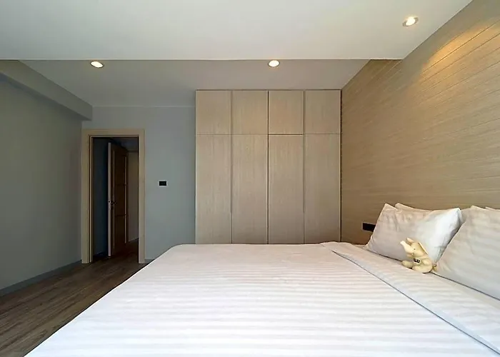 Furamaxclusive Sathorn,