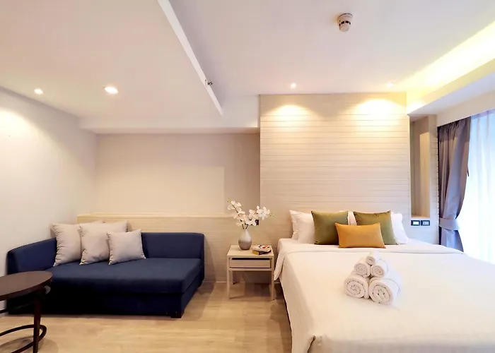 Furamaxclusive Sathorn, Hotel