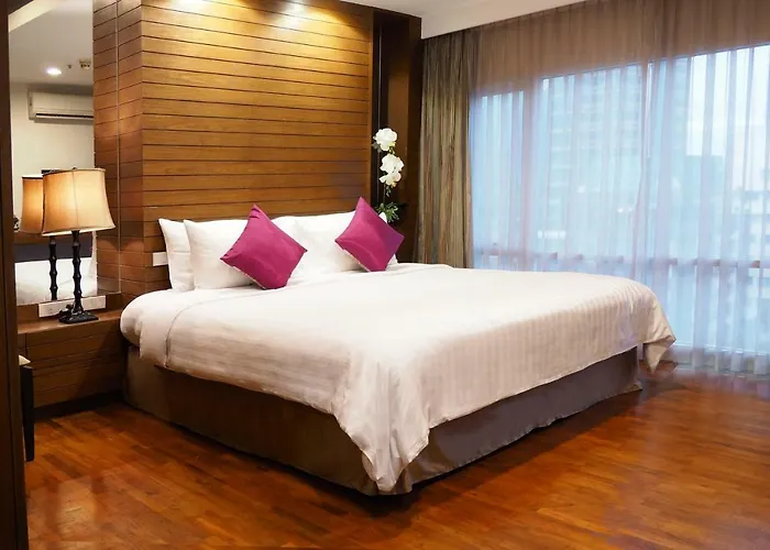 Furamaxclusive Sathorn,
